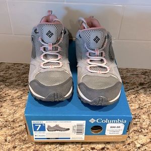 Columbia waterproof hiking shoes 7.5 Access Point II